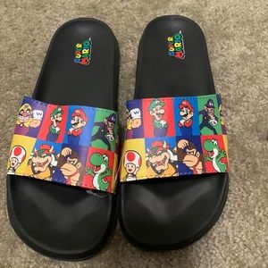 Super Mario slides